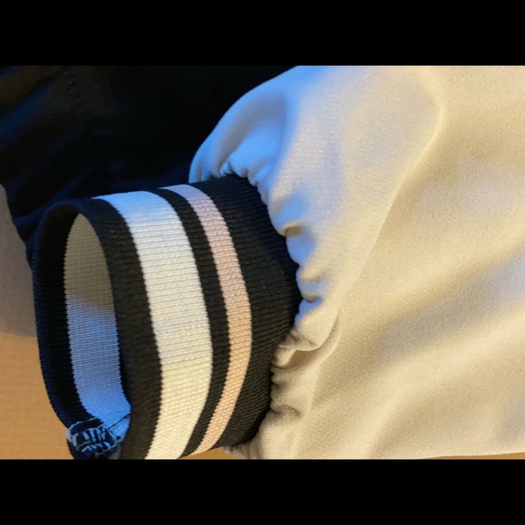 Zara - Picture 5 of 10